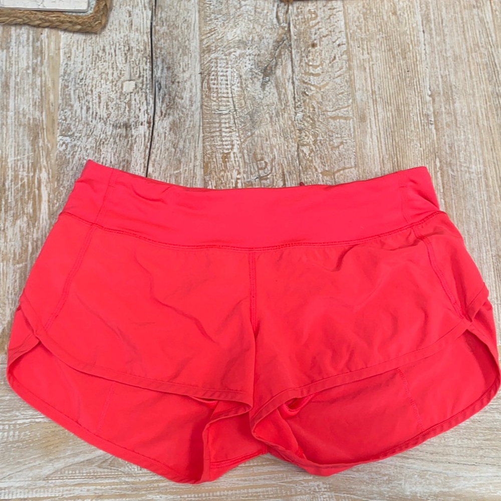 Lululemon low rise speed short